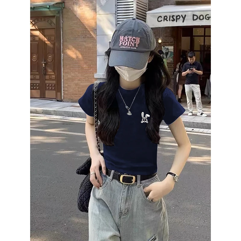 夏日多巴胺穿搭短款辣妹上衣设计感小众t恤女短袖正肩藏青色洋气