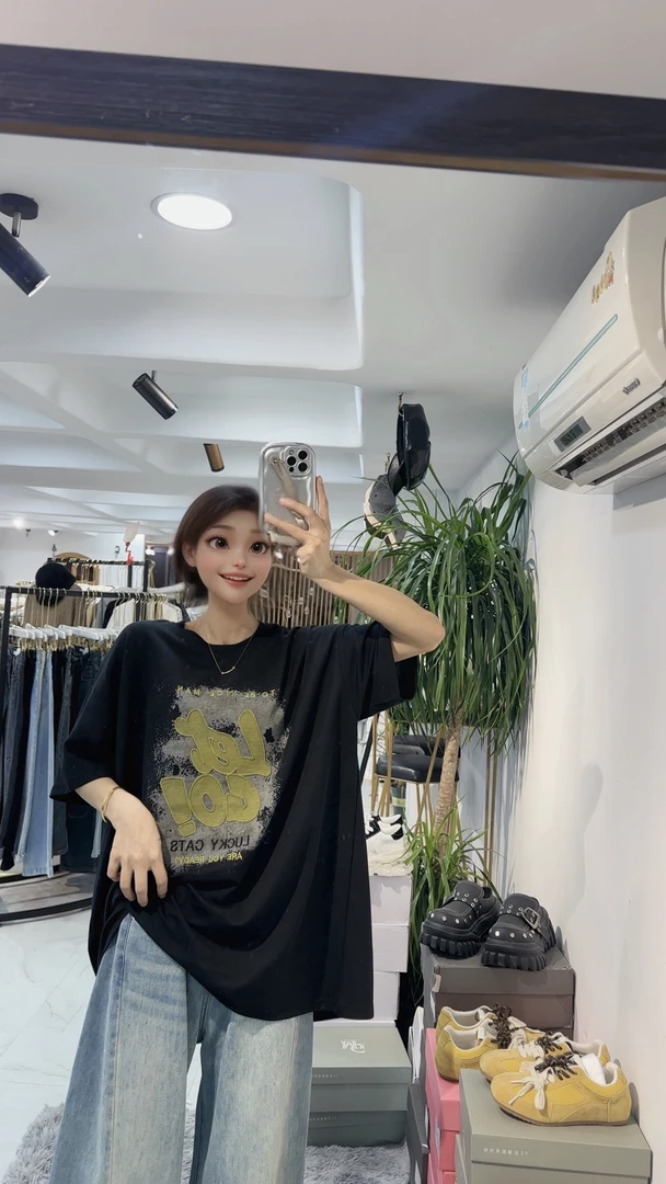 设计款重工大版T恤闺蜜女装