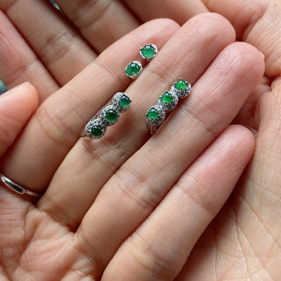 翡翠耳饰银S925镶嵌Q**猫翡翠首饰