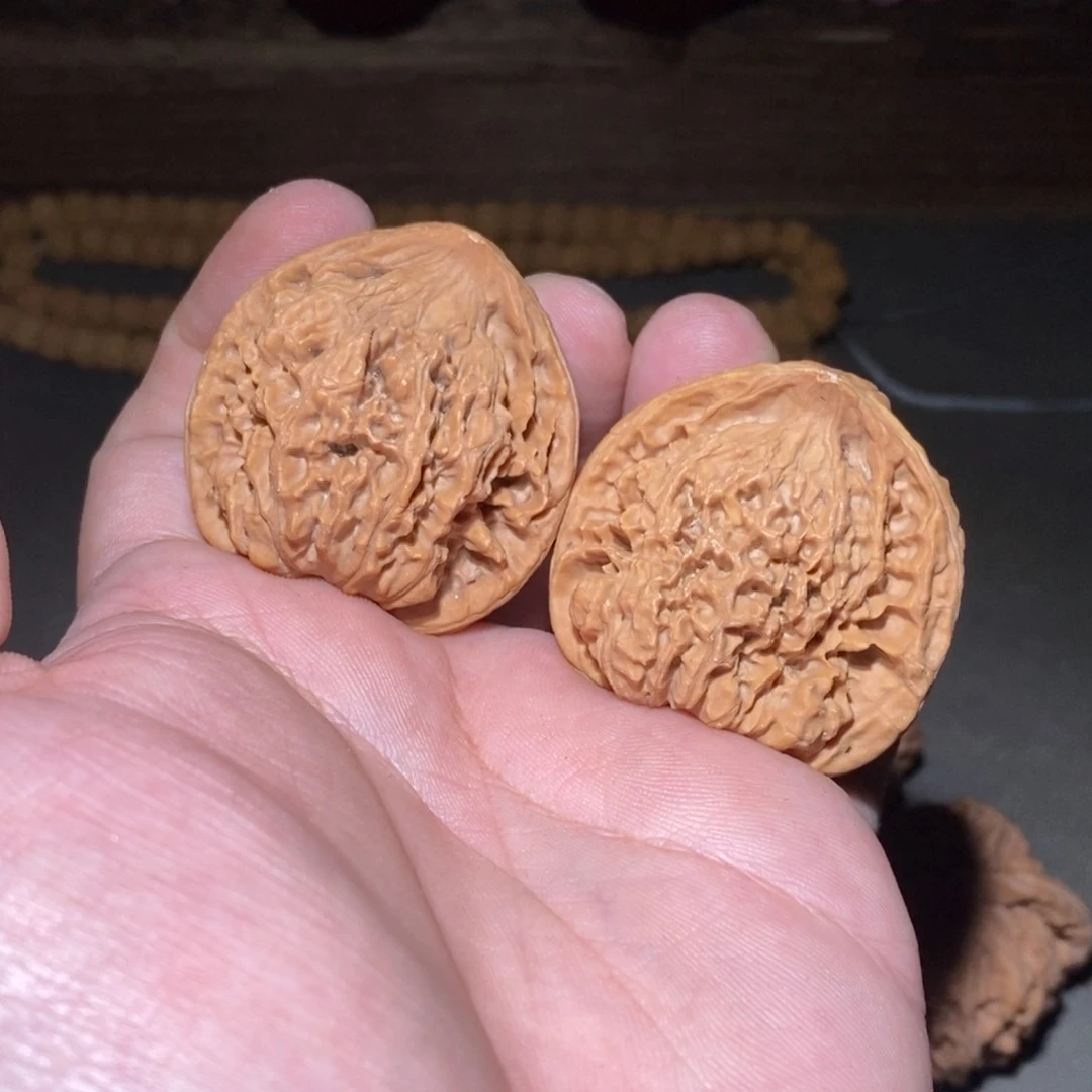 文玩核桃吊坠蛇头