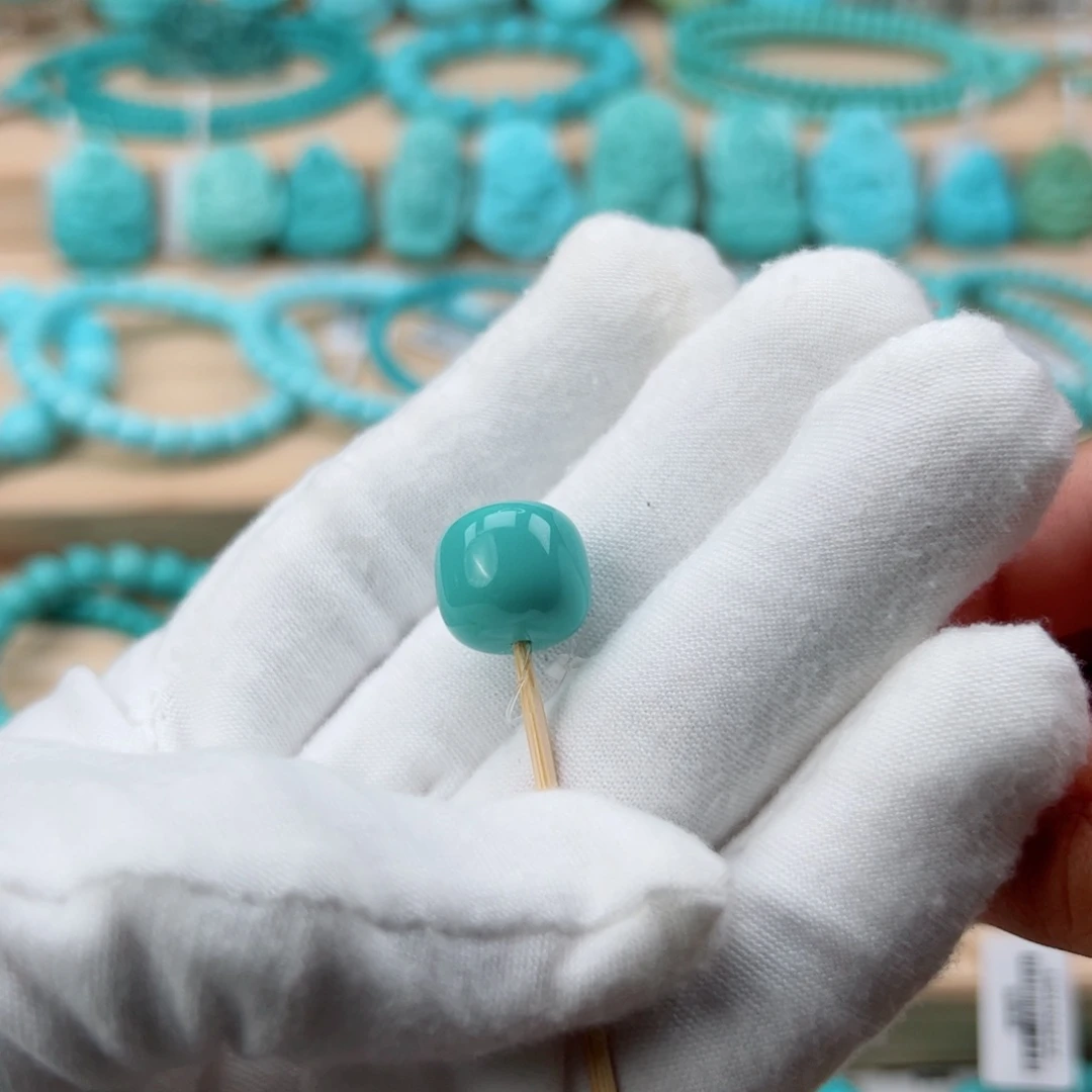 未镶嵌绿松石珠宝奇石