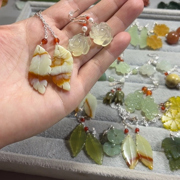 蛇纹石玉耳饰未镶嵌