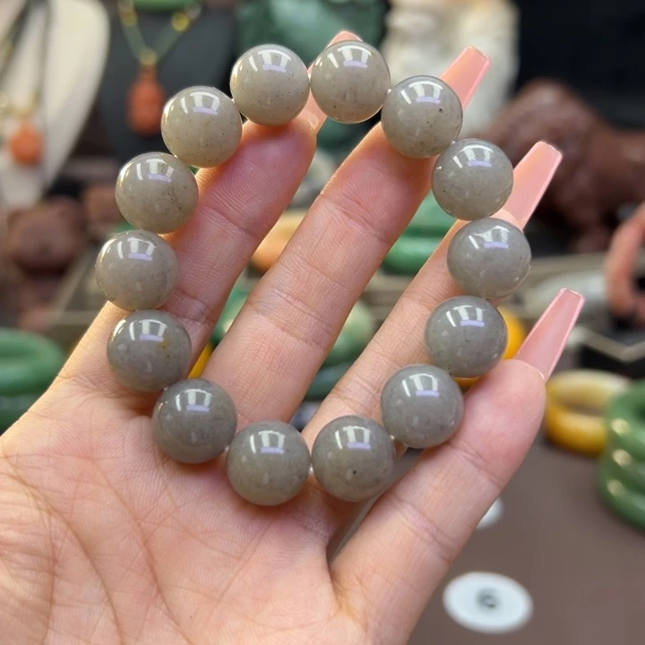 未镶嵌手镯石英岩玉