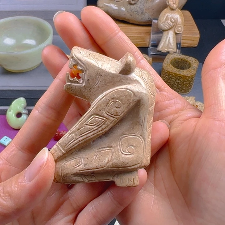 和田玉（糖玉）未镶嵌挂件孤*树