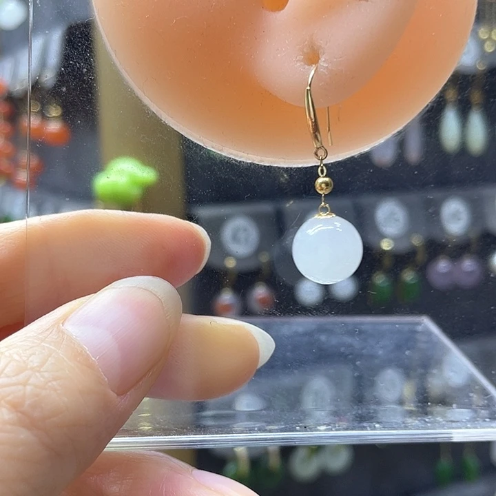 和田玉18K金镶嵌耳饰