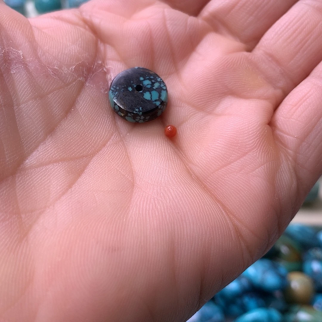 南红玛瑙未镶嵌珠宝奇石