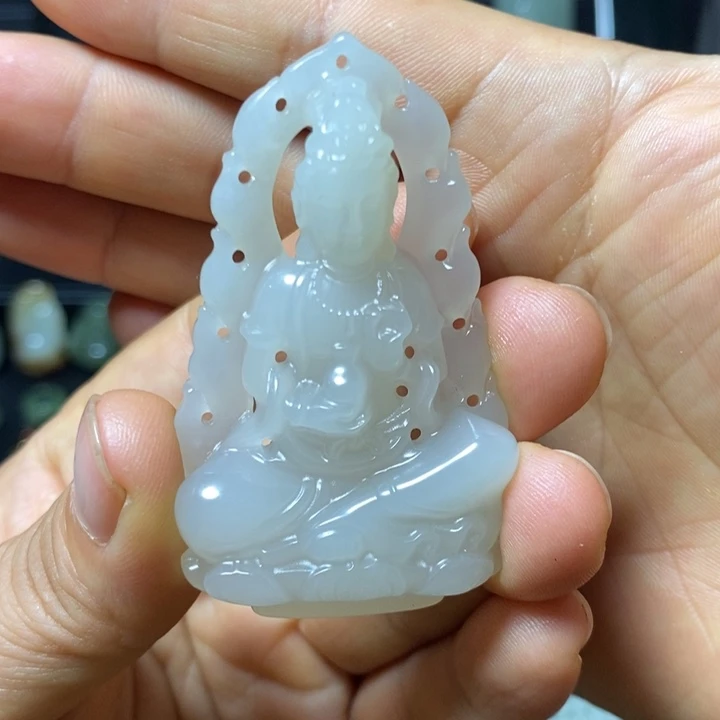 和田玉未镶嵌颈饰