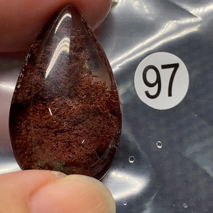 D***E水晶颈饰未镶嵌水晶