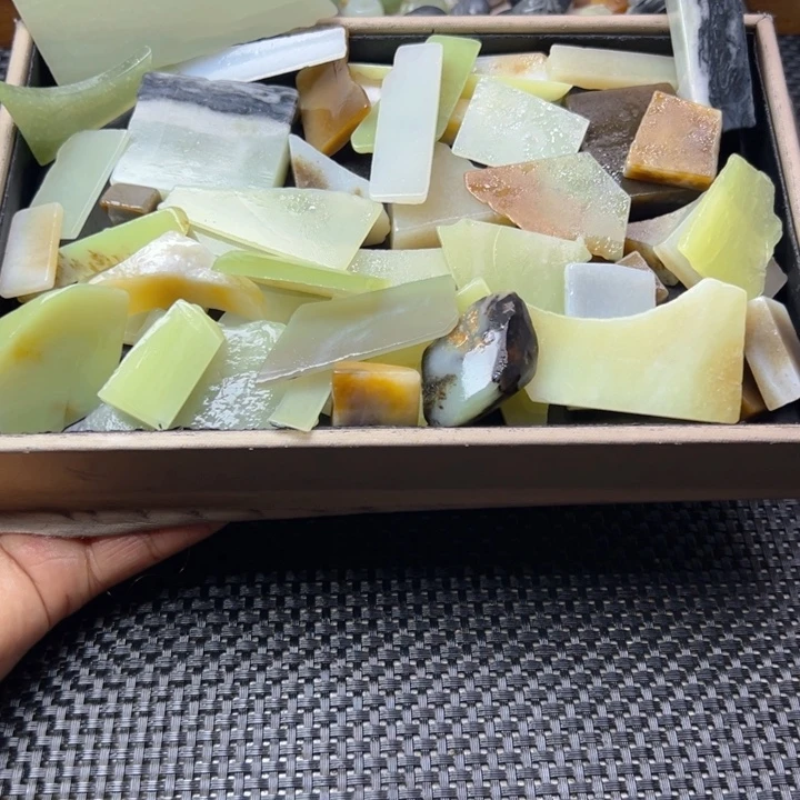 未镶嵌和田玉（糖玉）珠宝半成品