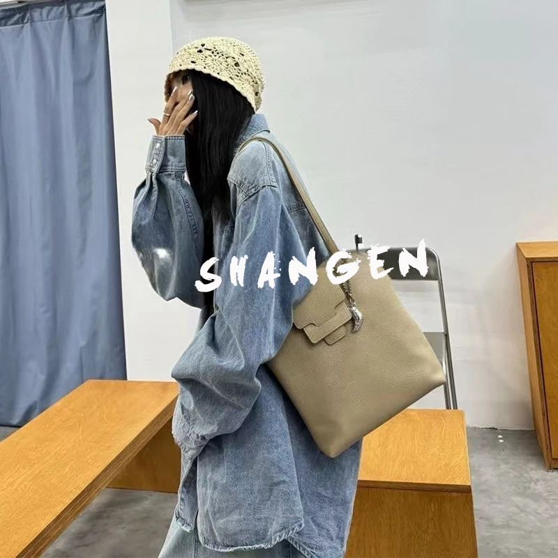 【尚恩CC】SK-82850-燕麦色-27*8*26轻奢时尚女士新款手提单肩包