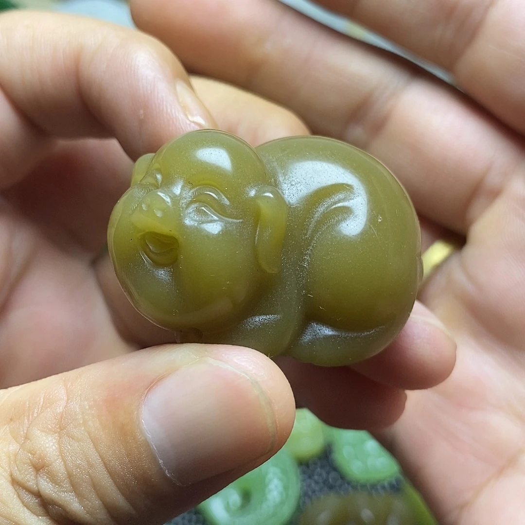 颈饰未镶嵌和田玉