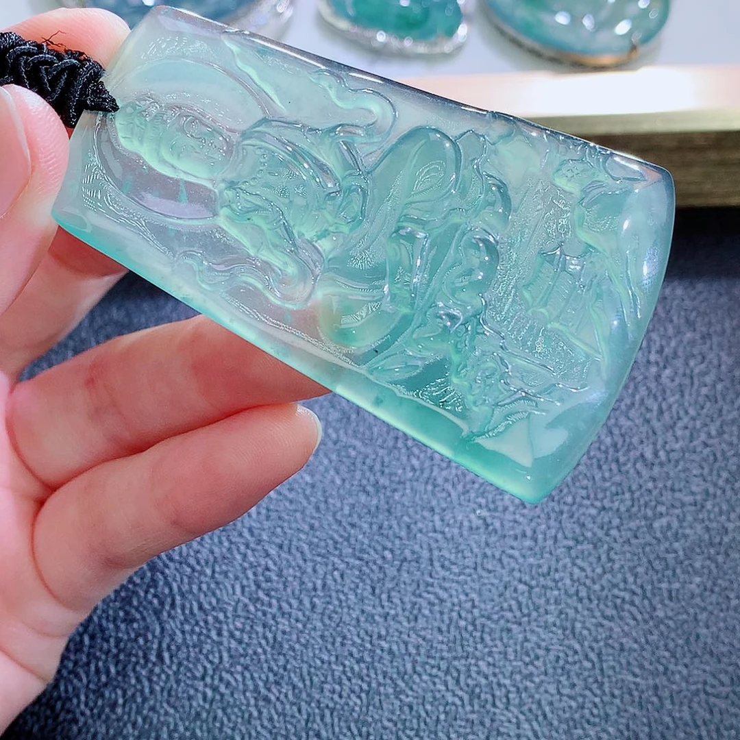 翡翠未镶嵌颈饰翡翠