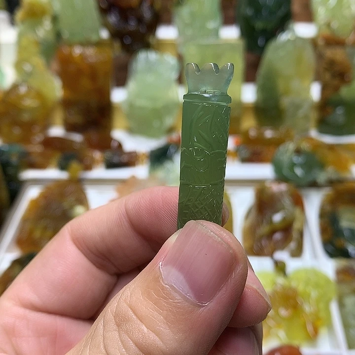 蛇纹石玉未镶嵌珠宝半成品