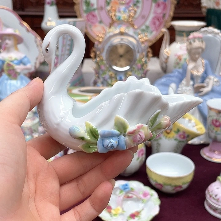 杯碟陶瓷摆件陶瓷