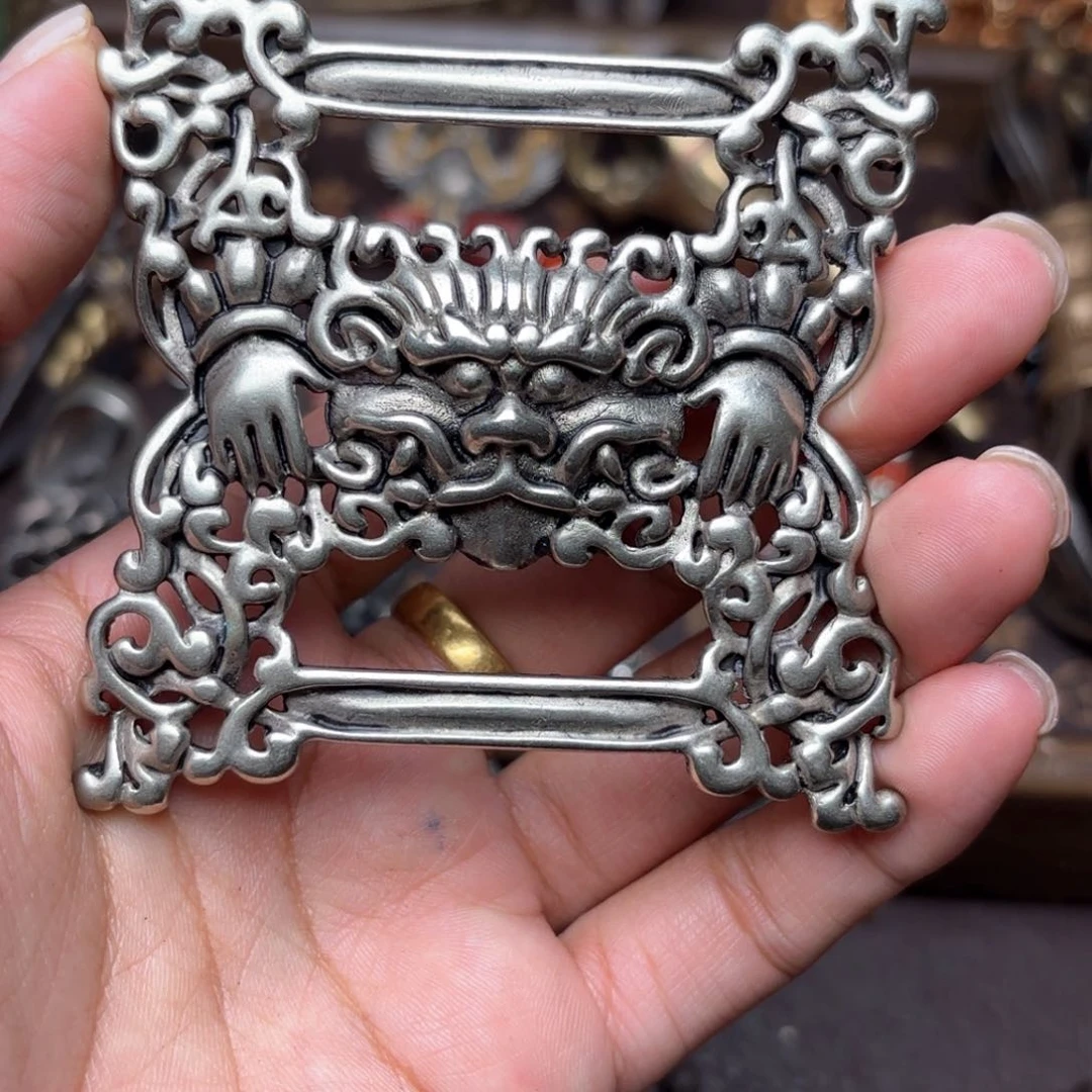 铜星月菩提吊坠项链