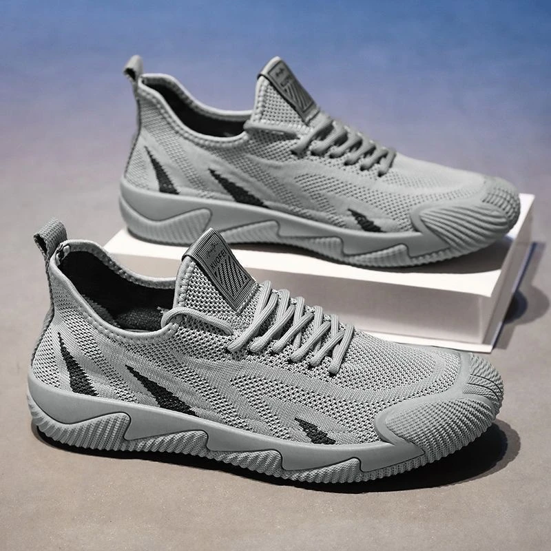 2025男鞋夏季便宜透气轻便网面运动飞织平板软底一脚蹬耐脏飞织鞋