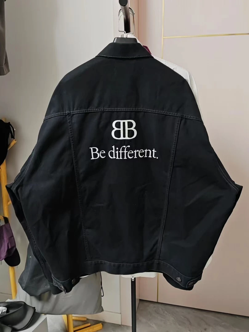 全新未使用 Balenciaga/巴黎世家 1码Bedifferent双B做旧牛仔夹克