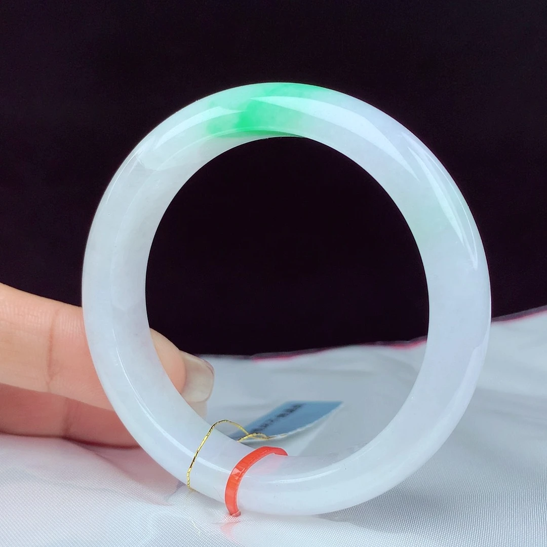 翡翠手镯未镶嵌52圈 3174