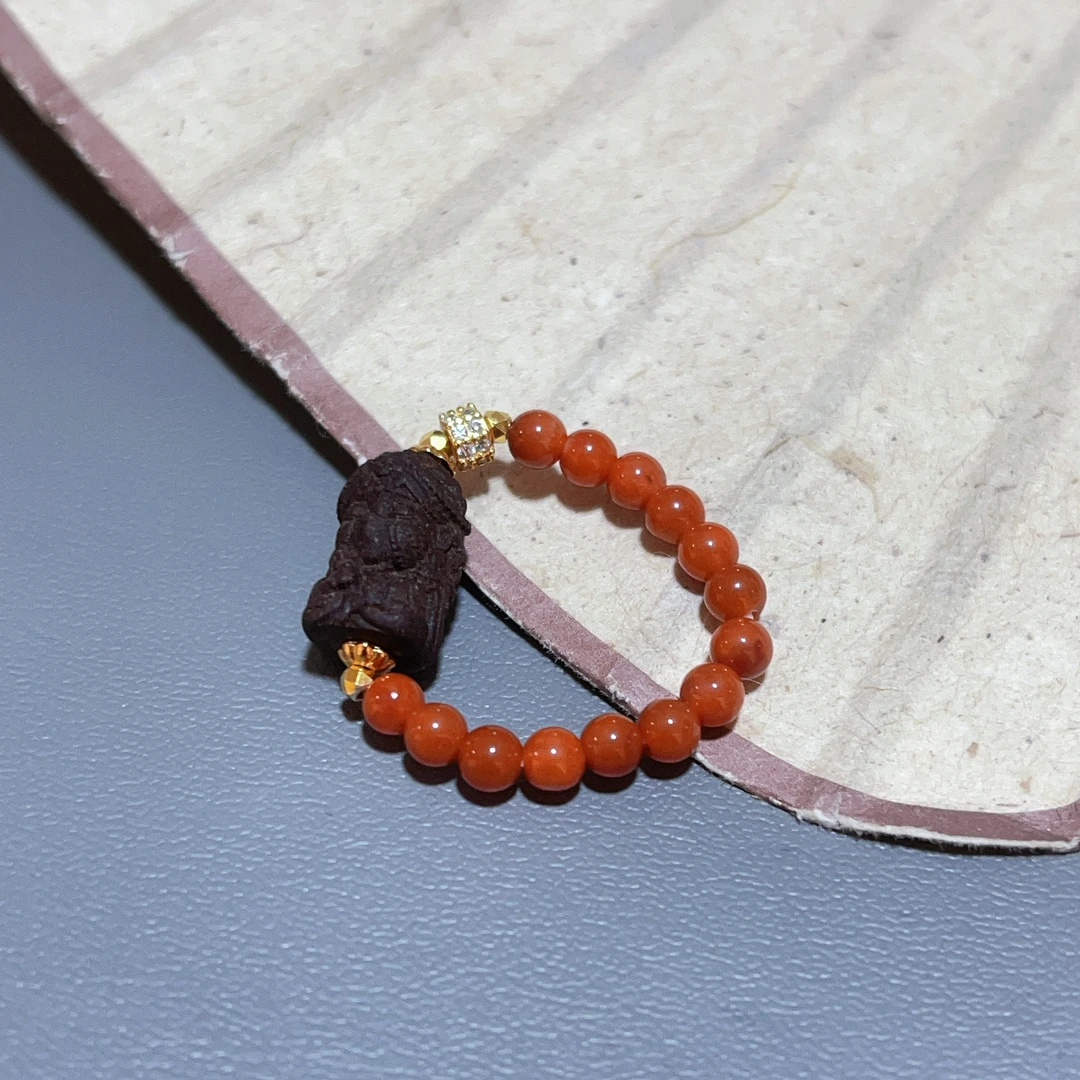 【珊木居】QT539JY 南红0.3圆珠黑龙涎扎基戒指