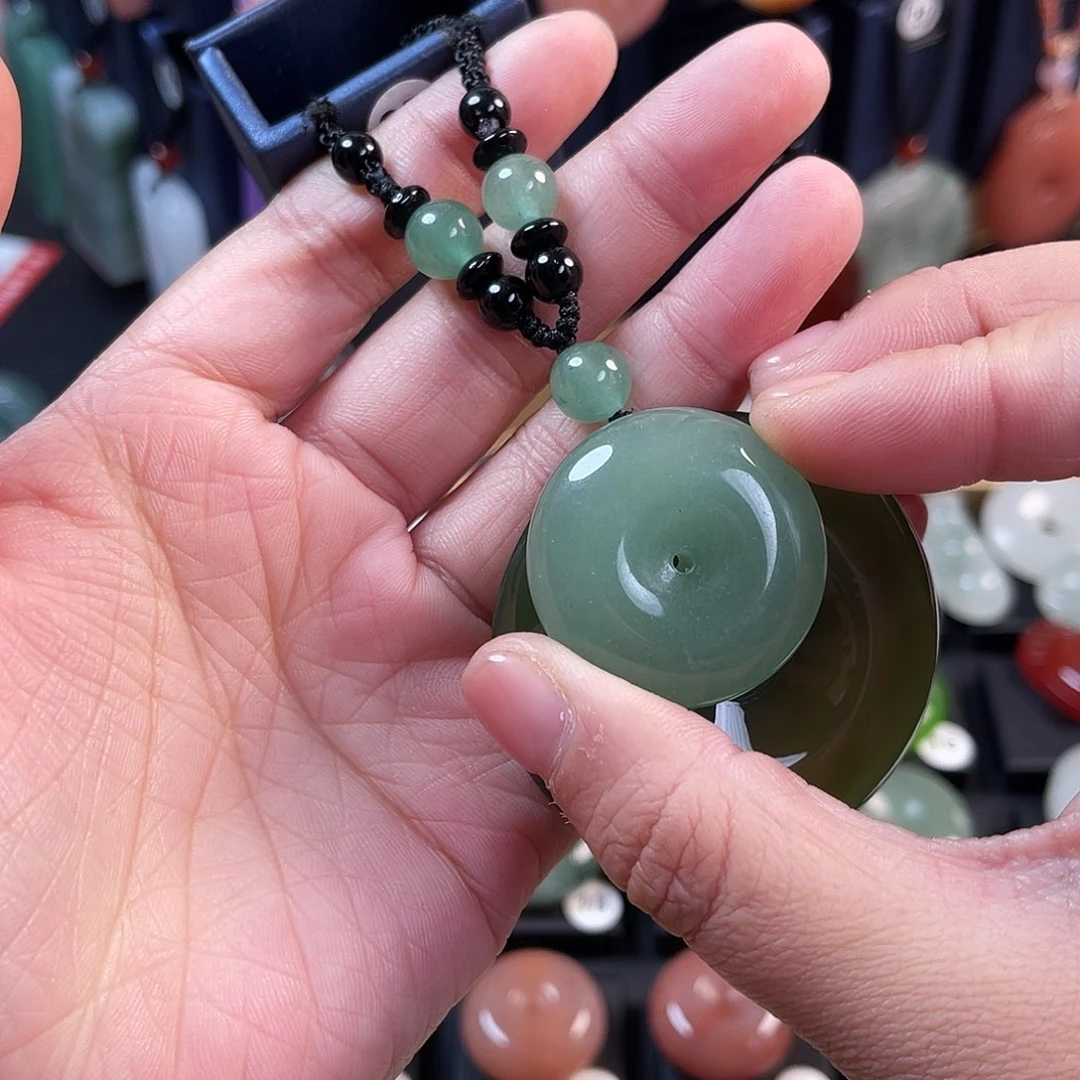 颈饰未镶嵌石英质玉✨****?