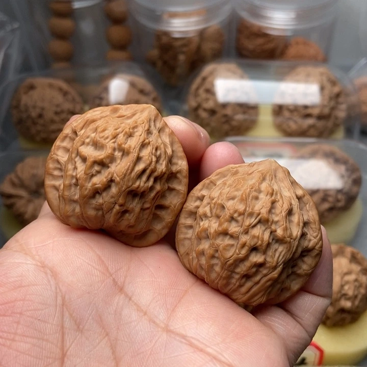 文玩核桃把件公子帽