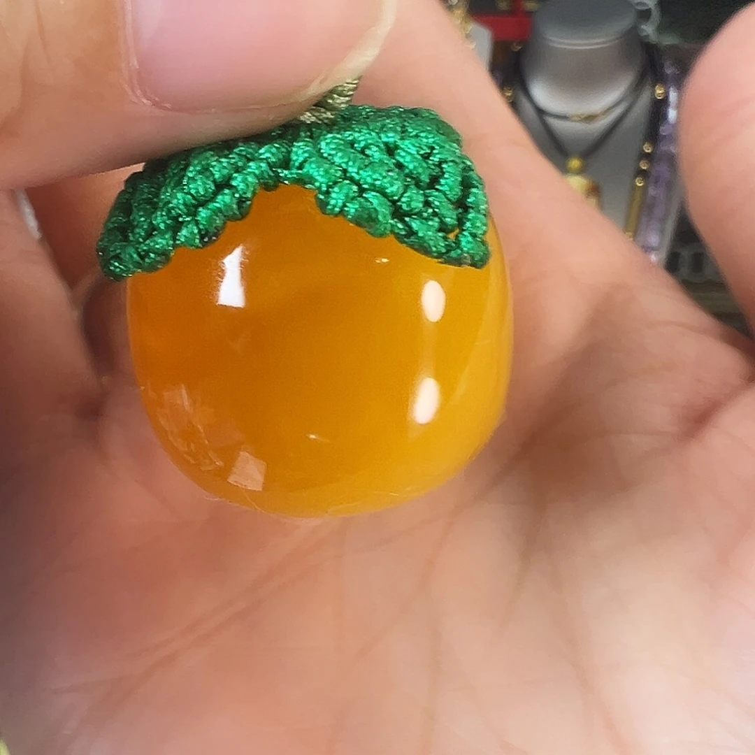 蜜蜡未镶嵌颈饰柿柿如意