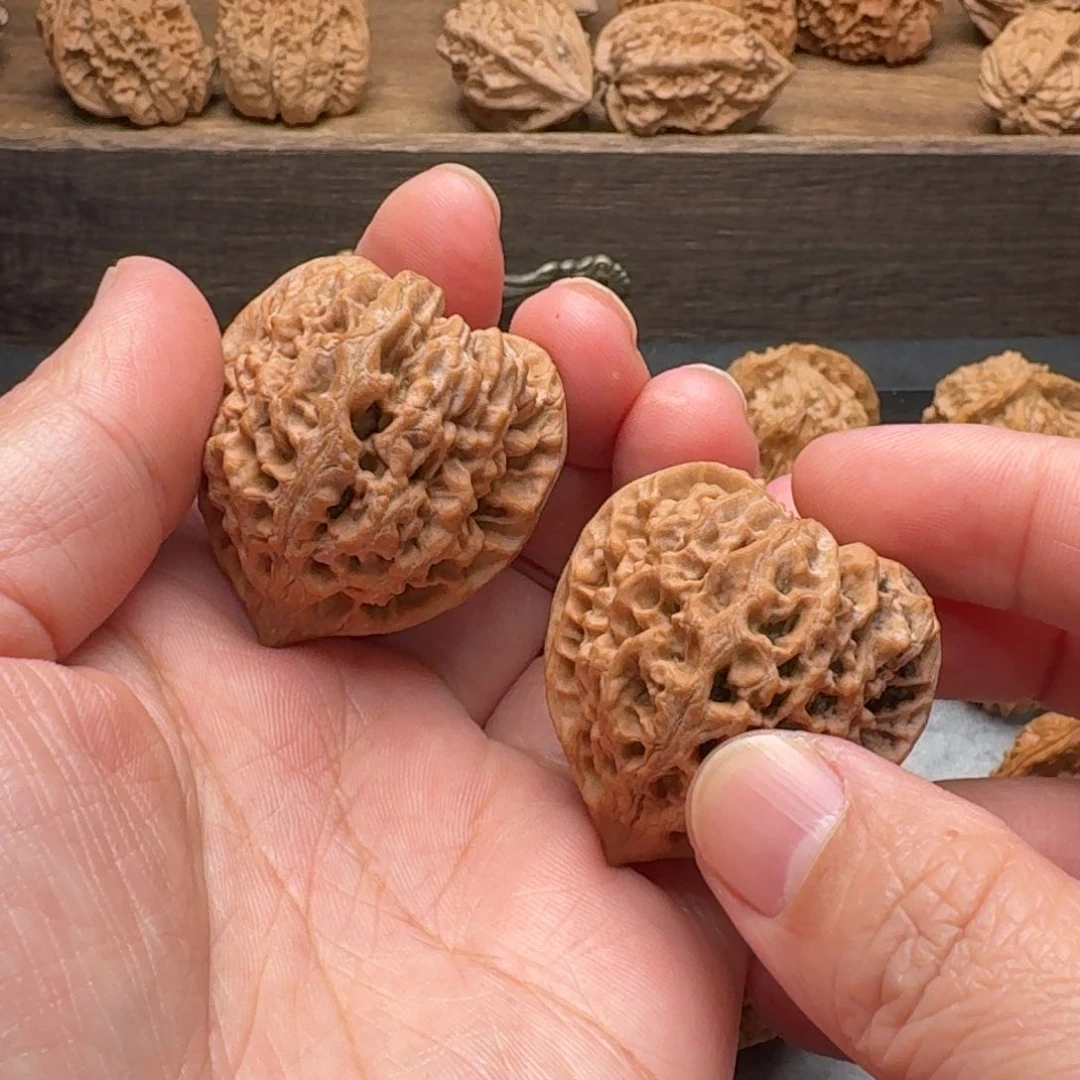 文玩核桃吊坠太行龙纹【3706】