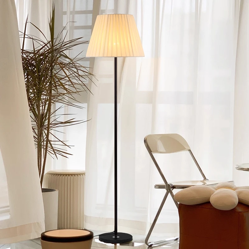 北欧简约ins风床头茶几沙发沙发轻奢立式落地灯百褶护眼台灯