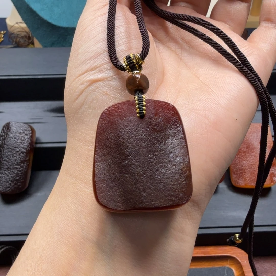 琥珀吊坠(赠链)未镶嵌