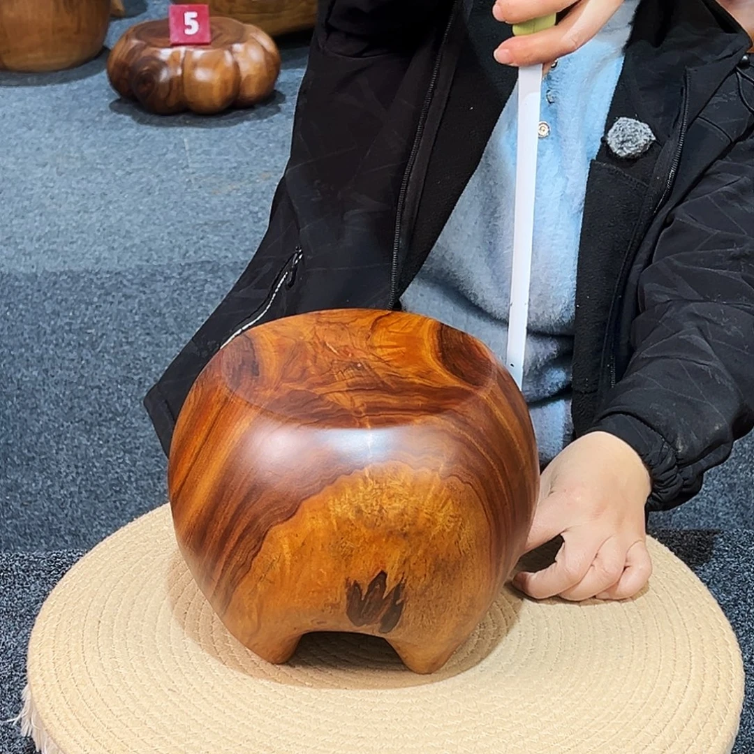 10 号香樟木尺寸：22-22-17.5cm