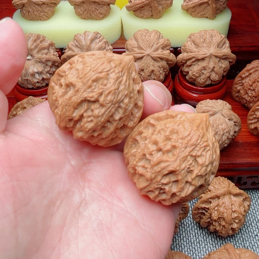 i***n文玩核桃吊坠饕餮纹39.9尺