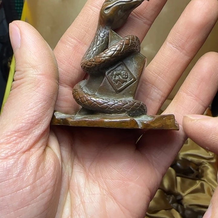 铜器把玩摆件链接