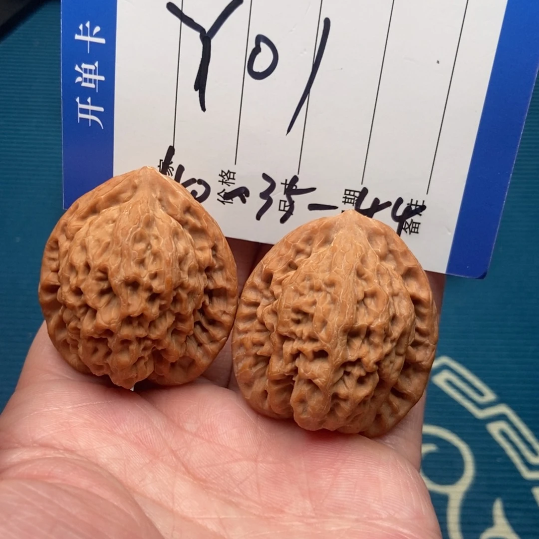 文玩核桃把件金公子