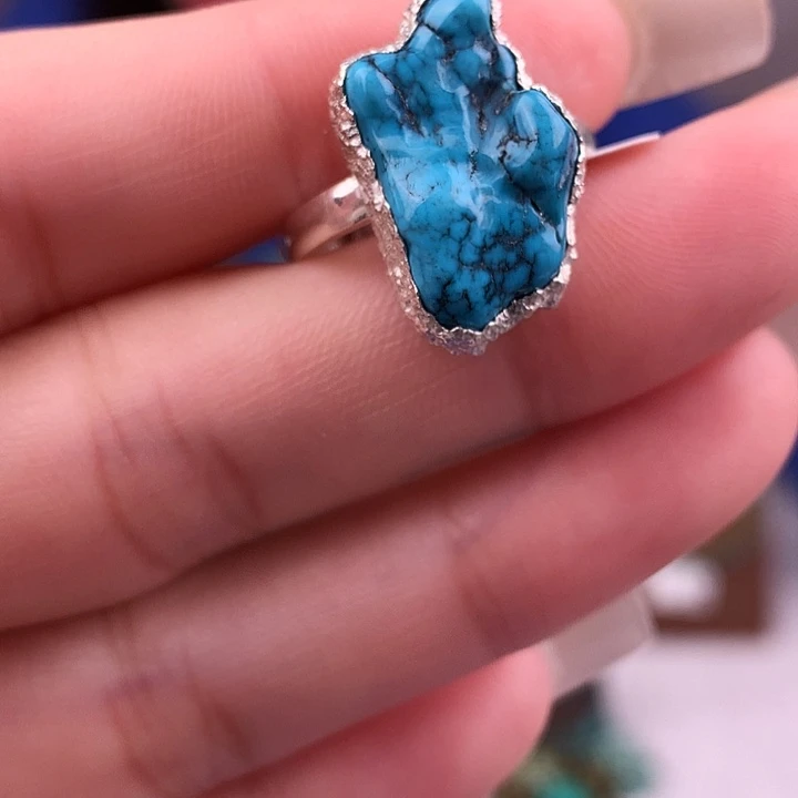 绿松石未镶嵌原矿