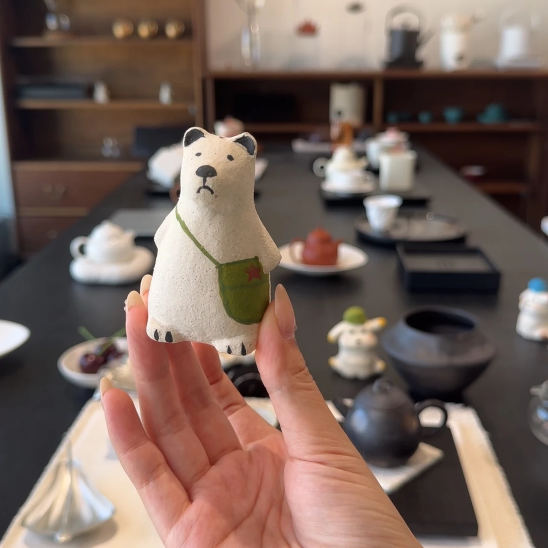 绿色小熊香插摆件