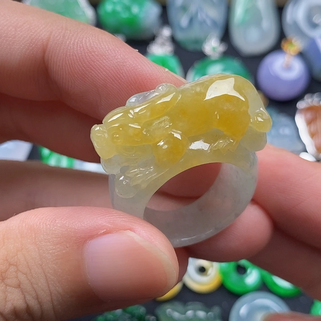 翡翠戒指未镶嵌翡翠