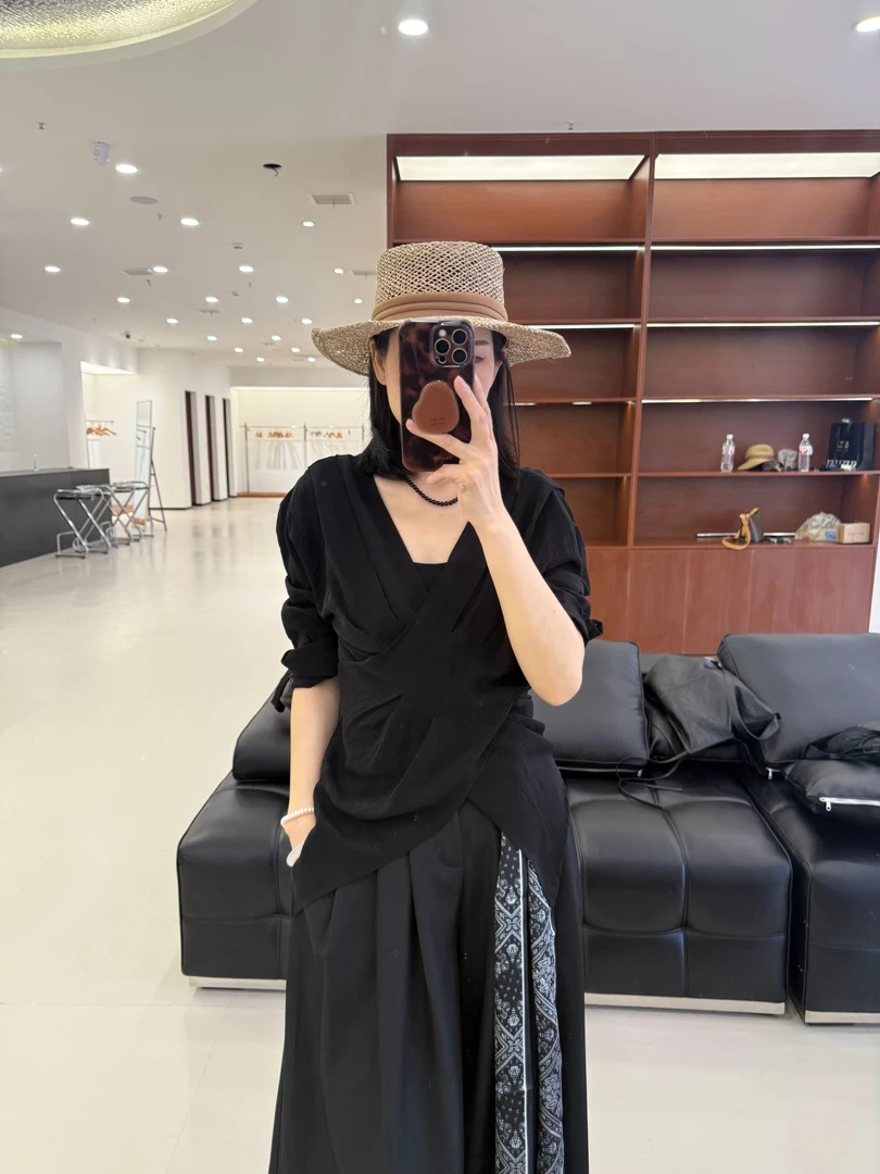 上衣轻熟风长袖衬衫四季通用宽松小众V领0008