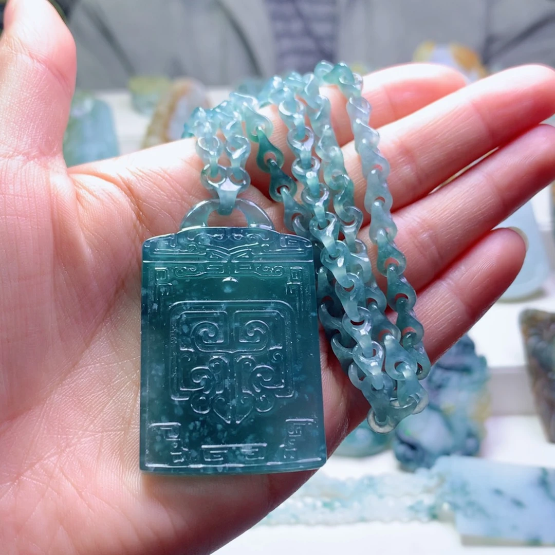 用***4定制翡翠未镶嵌翡翠