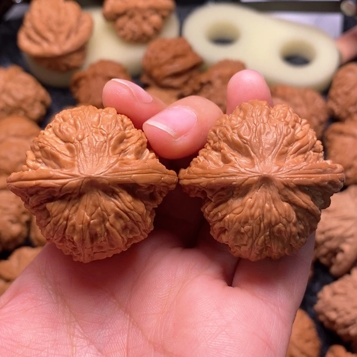 文玩核桃把件毕业大磨盘40