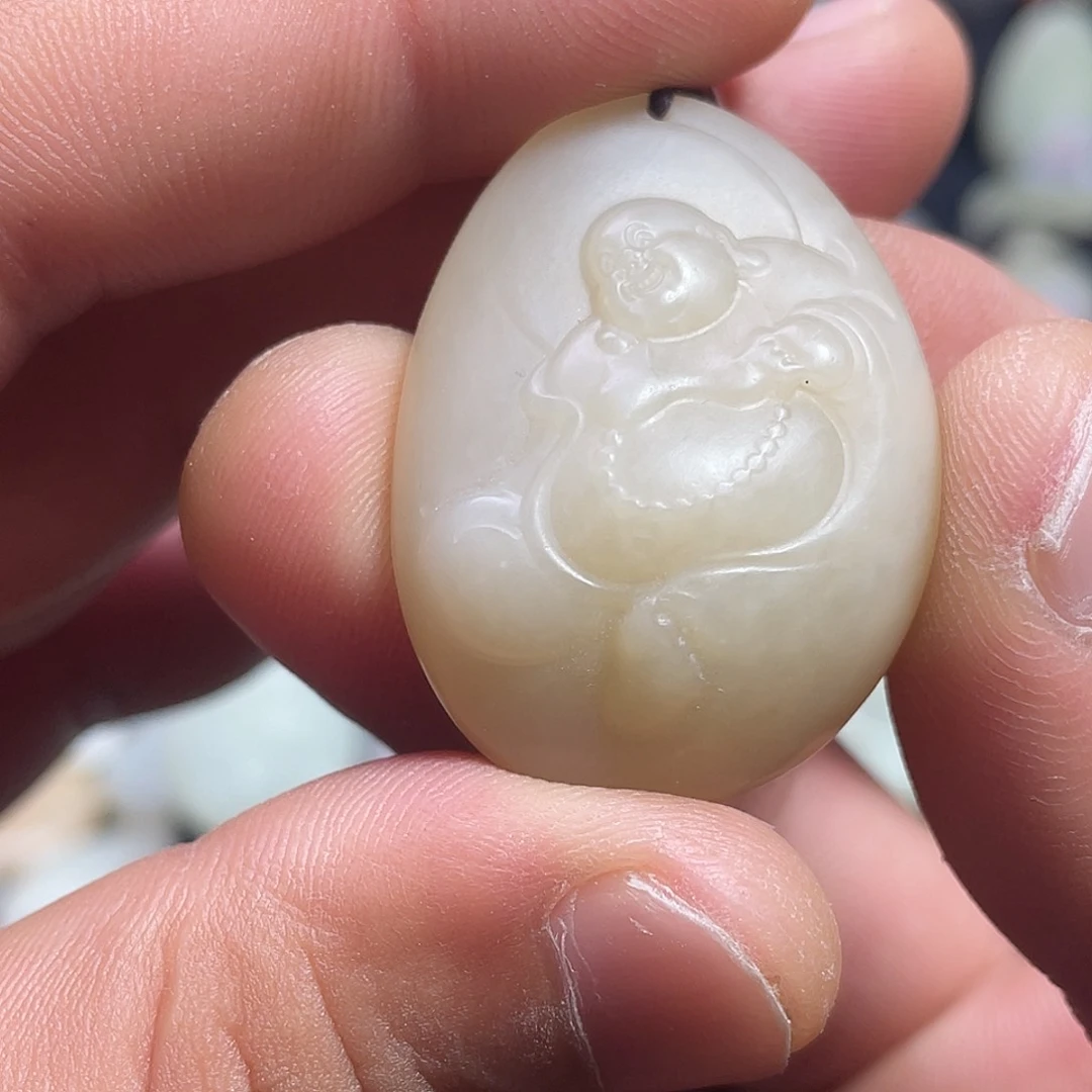 和田玉（糖玉）未镶嵌颈饰吊坠