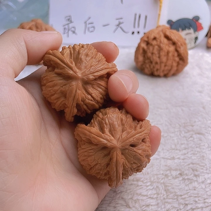吊坠文玩核桃大*明三棱