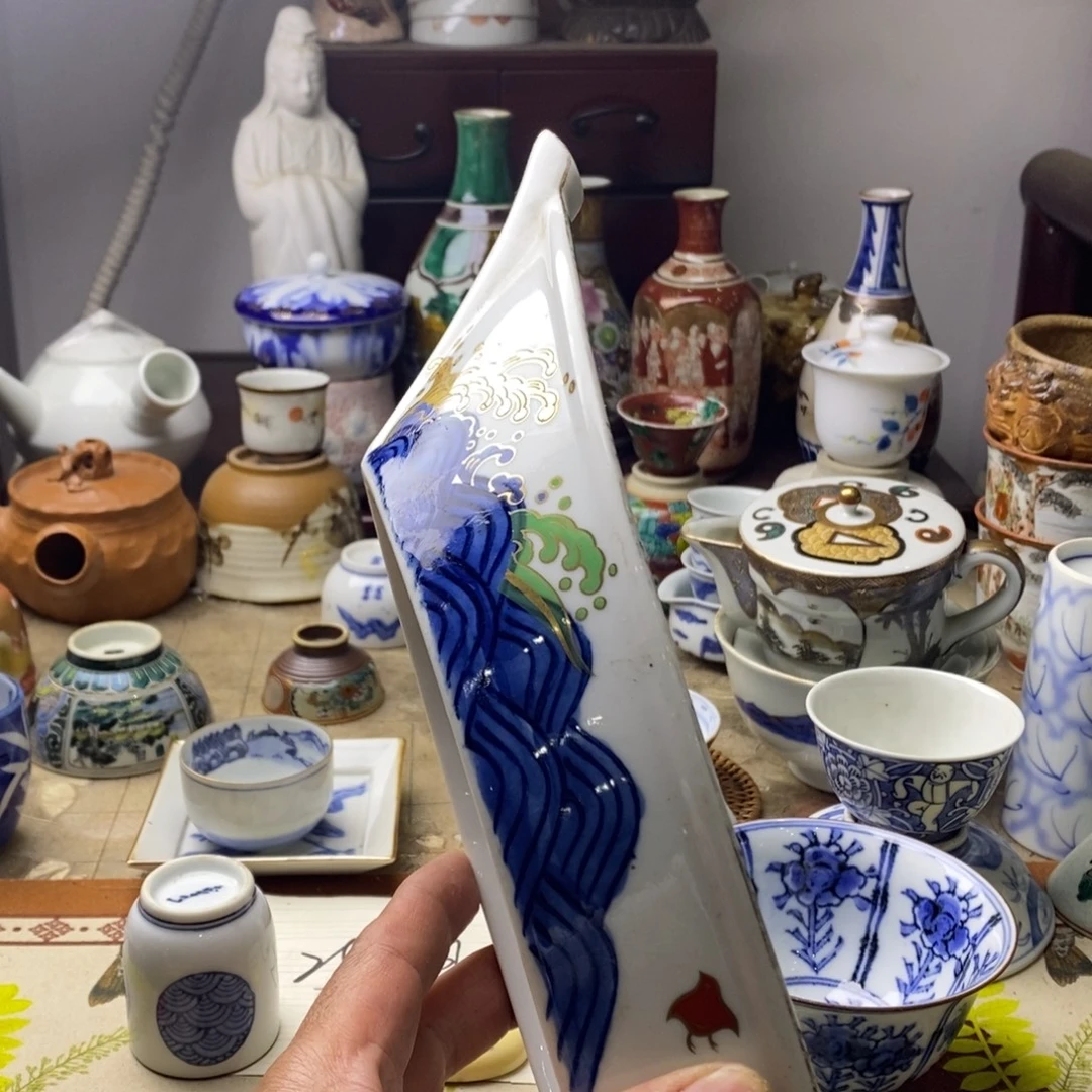 瓷片是因为有很多事不开心所以