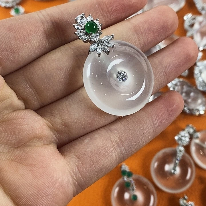 石英质玉银S925镀金镶嵌颈饰