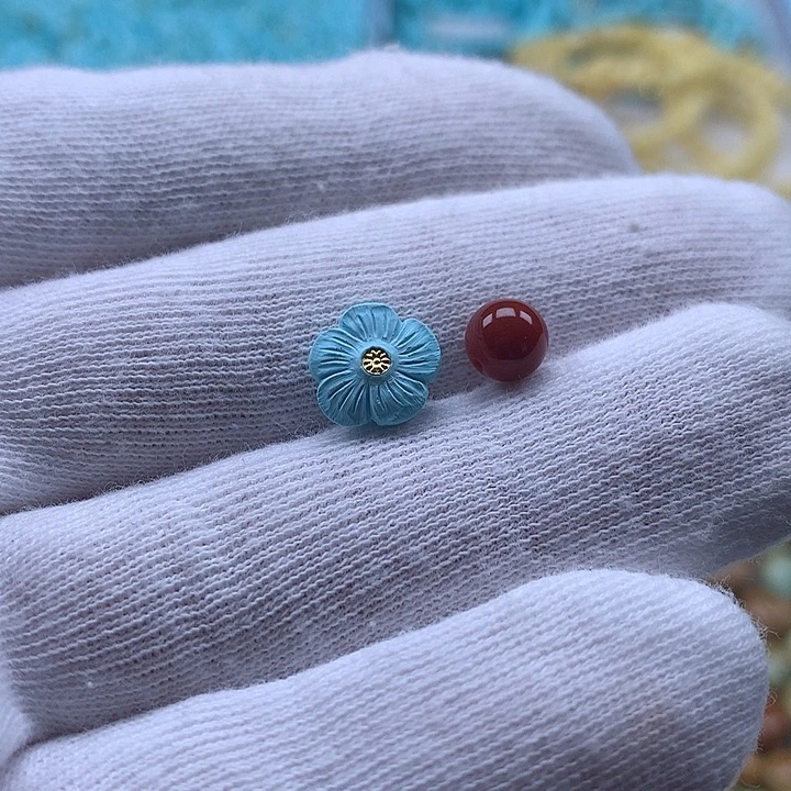 南红玛瑙未镶嵌珠宝奇石