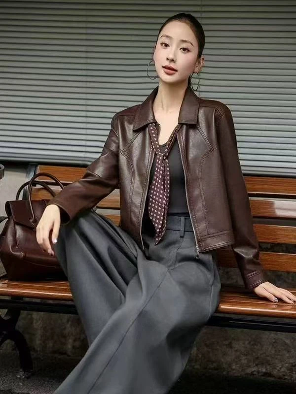 波点丝巾翻领皮衣外套8051