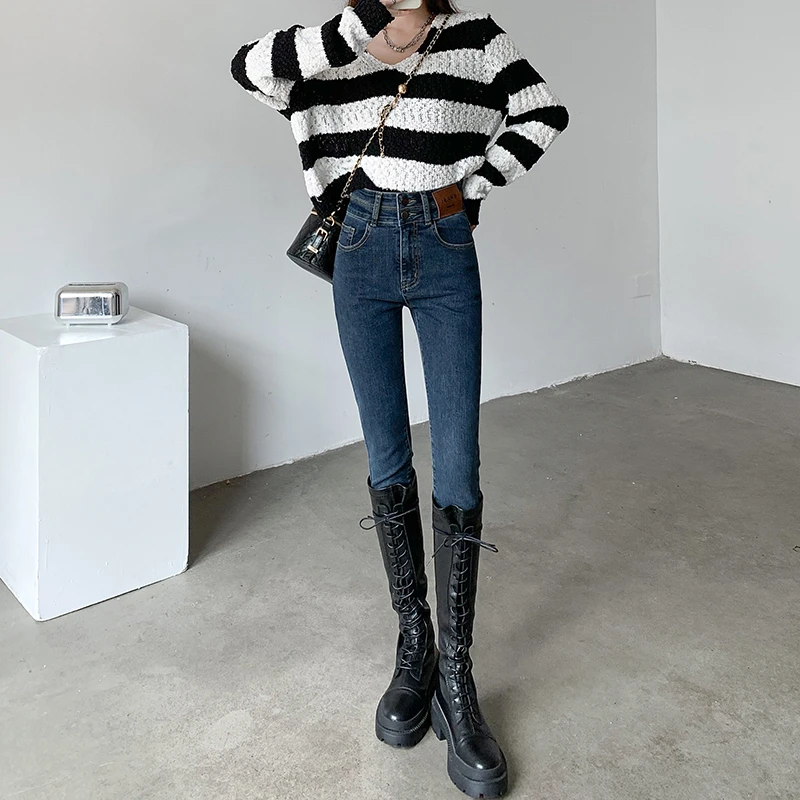 艾格蓝灰双扣铅笔牛仔裤女2025春秋新款高腰修身显瘦弹力小脚裤子