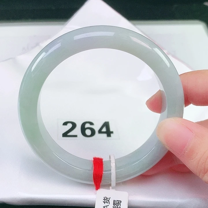 翡翠未镶嵌手镯（圆镯）翡翠手镯