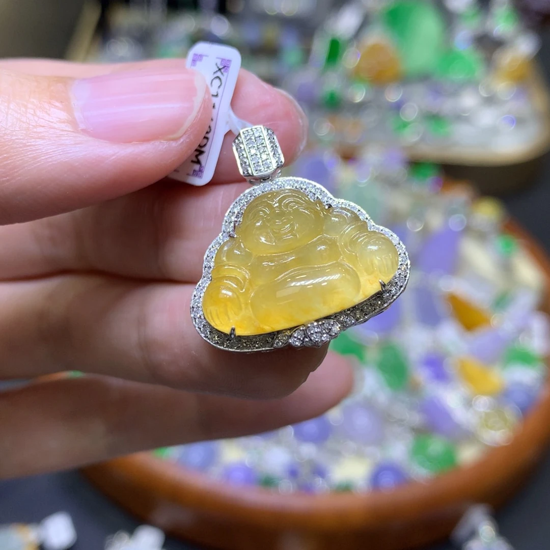 翡翠颈饰18K金镶嵌翡翠吊坠项链