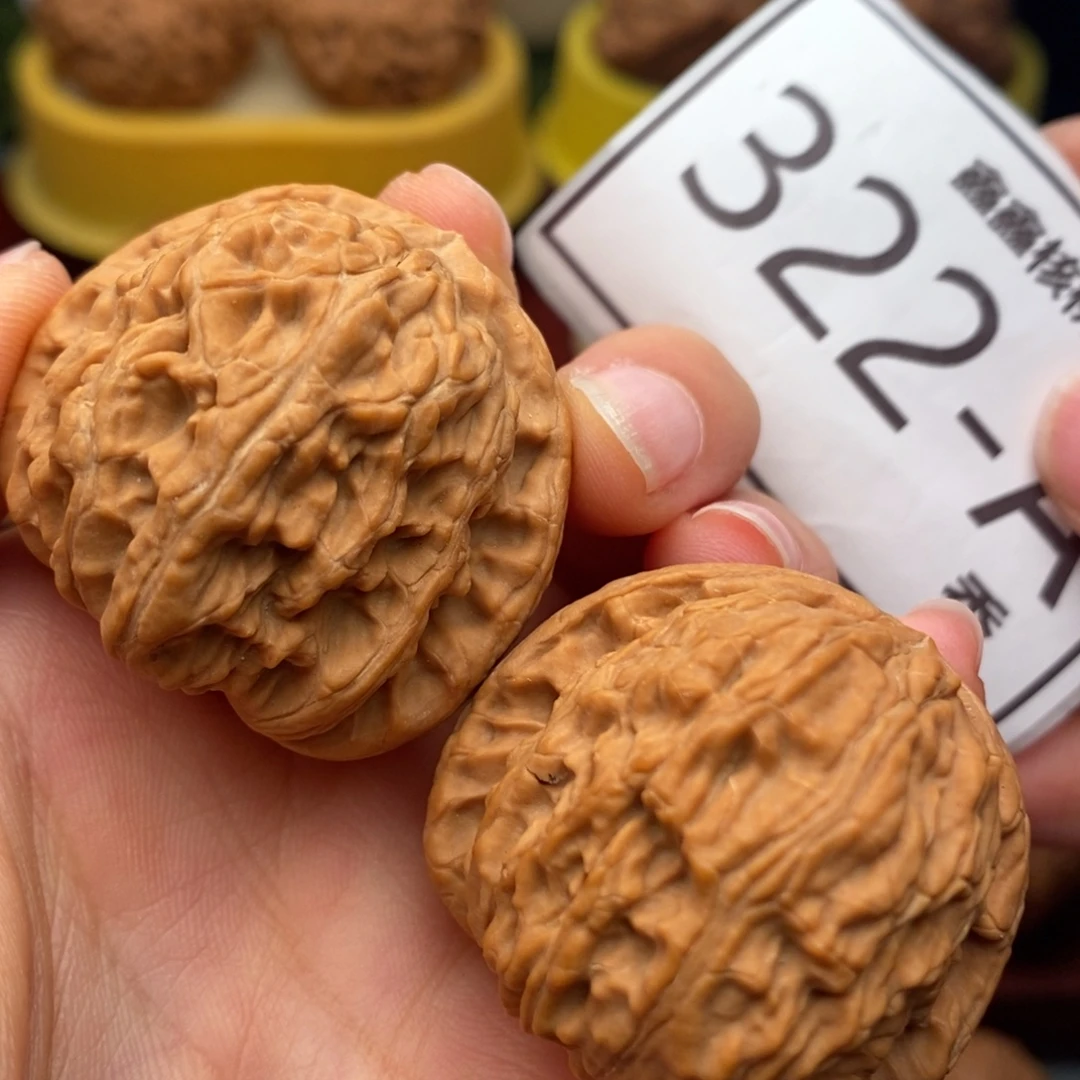 把件文玩核桃白狮子37……