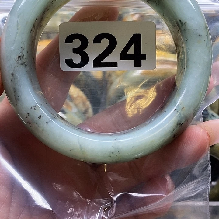 静***惜蛇纹石玉未镶嵌手镯